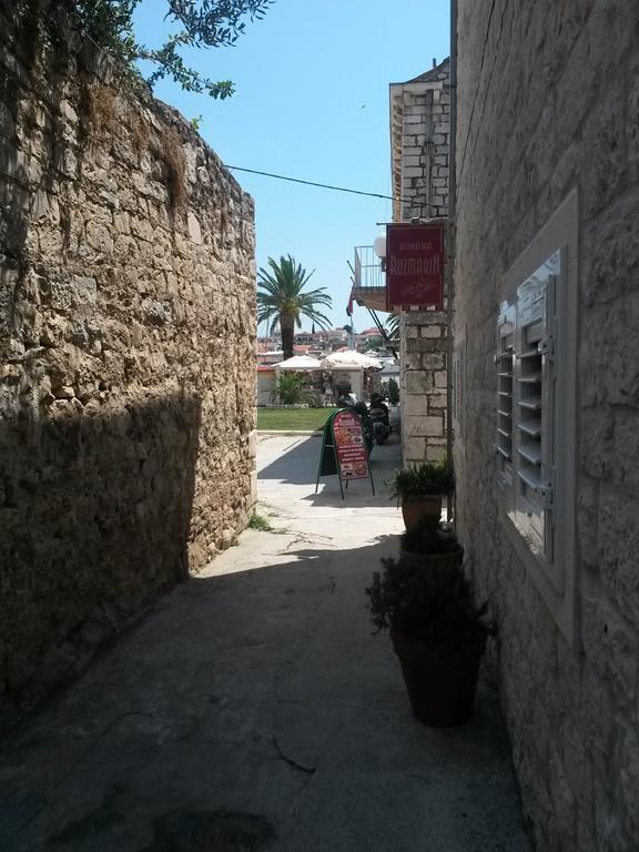Studio Kairos Τρογκίρ Δωμάτιο φωτογραφία