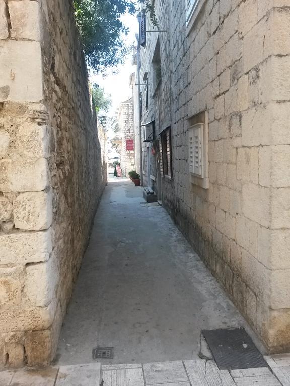 Studio Kairos Τρογκίρ Δωμάτιο φωτογραφία